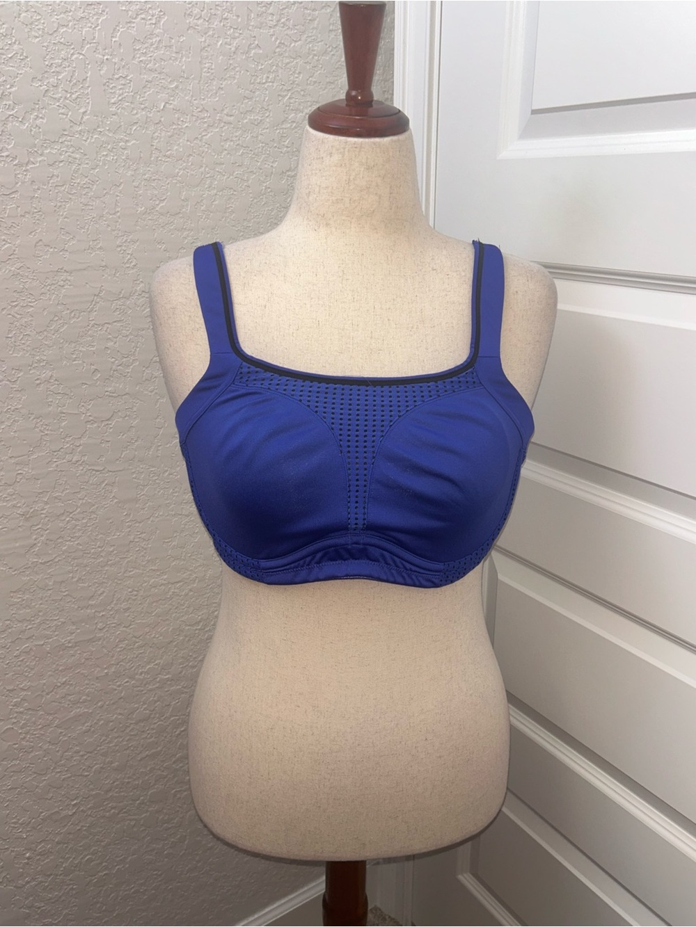 Soma Sport Max Support Underwire Sports Bra